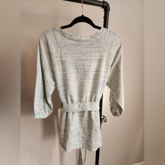 SOLD Forever 21 Gray tunic sweater, long sleeve with front tie, size small - Picture 6 of 8